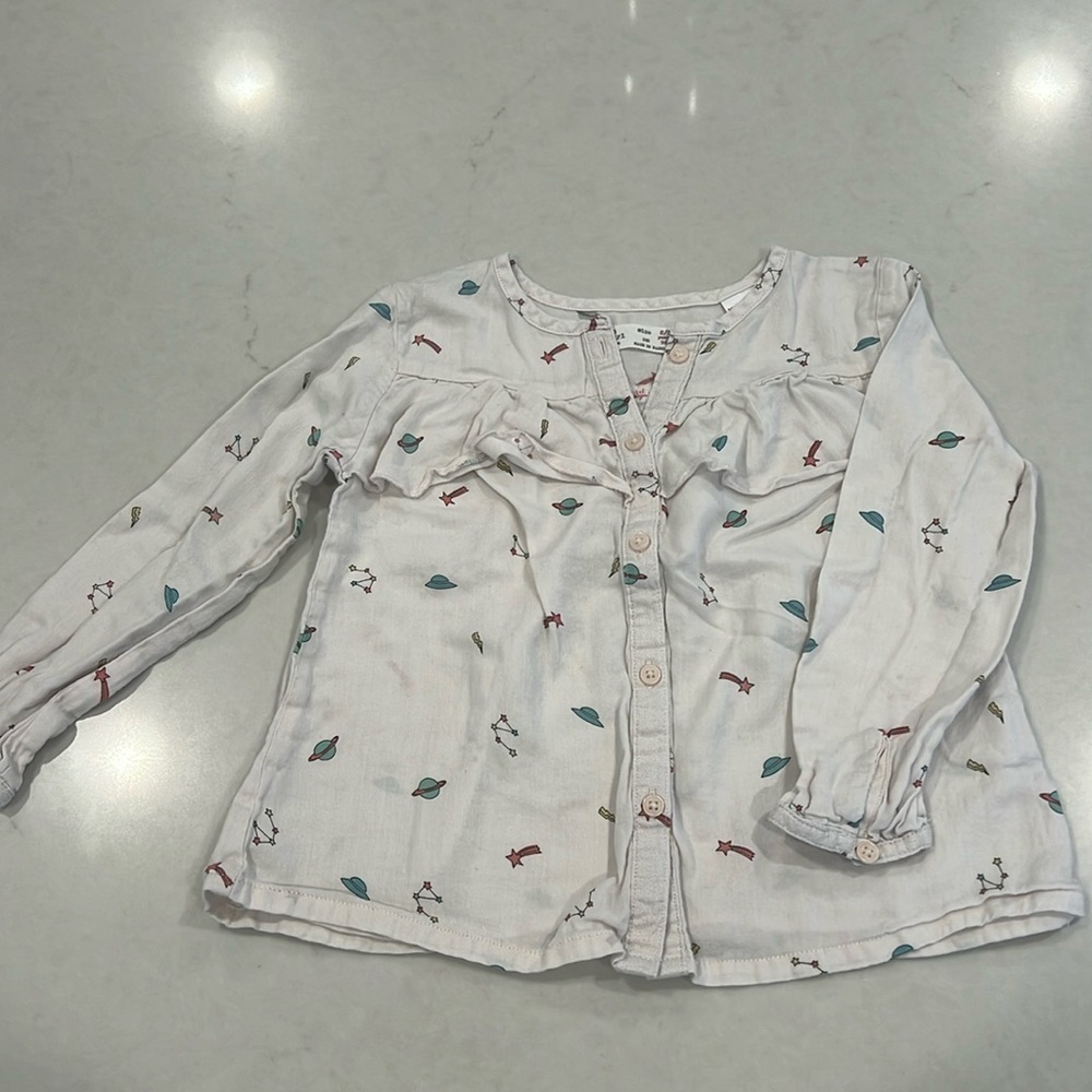 Zara girls shirt, worn once, size 2/3 years.